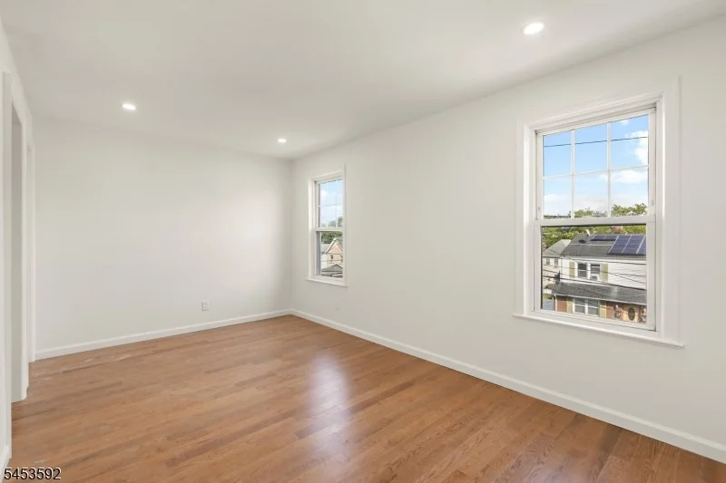 Photo of 345 Forest St
