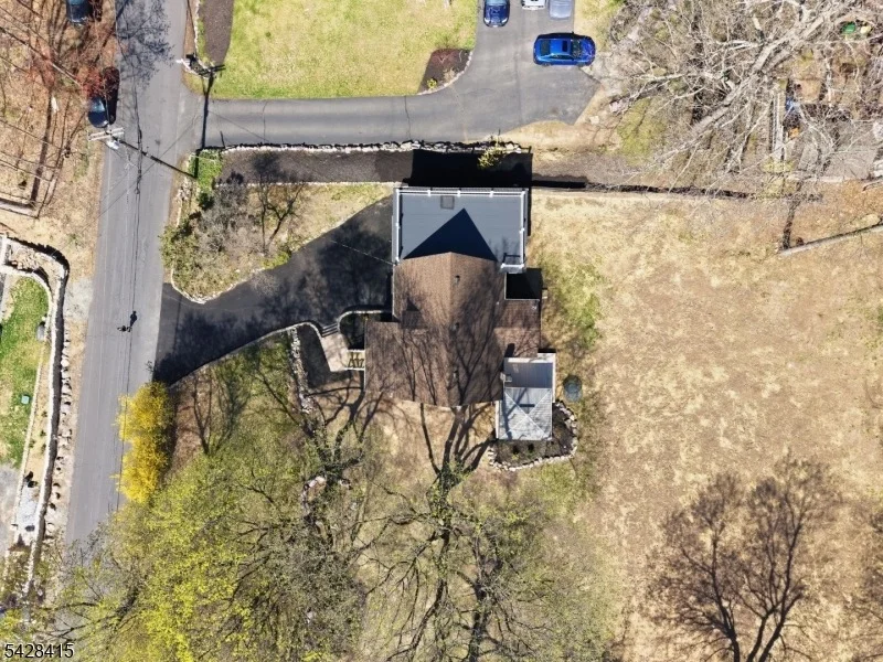 Photo of 4 Hillside Rd
