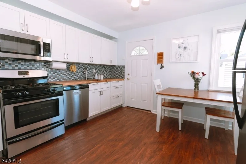 Photo of 104 Hillcrest Ter
