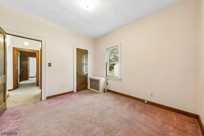 Photo of 327 Saint Cloud Ave