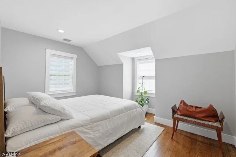 Photo of 307 N Farview Ave