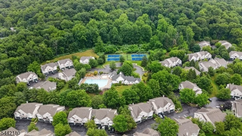 Photo of 18 Pheasant Brook Court