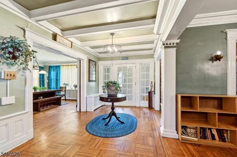 Photo of 569 Berkeley Ave