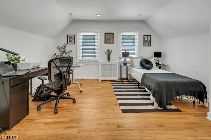 Photo of 18 Gardiner Pl