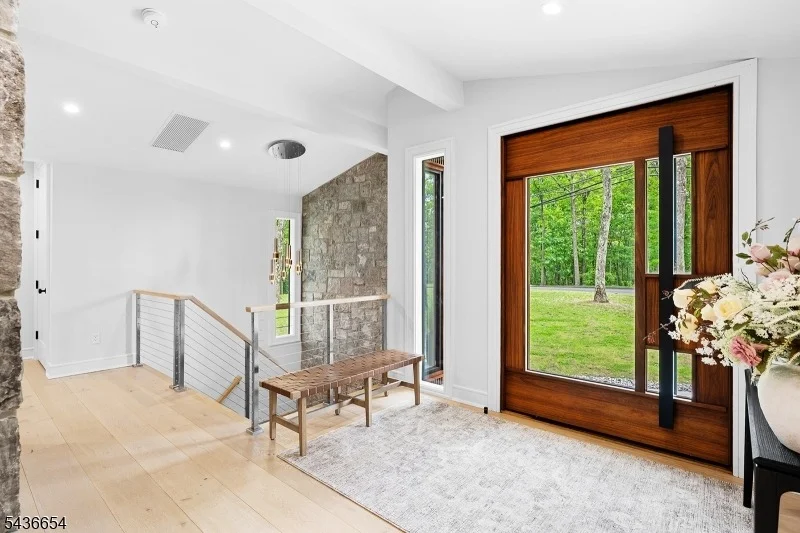 Photo of 9 Hilltop Rd