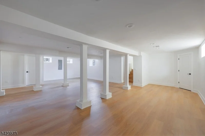 Photo of 287 Orange Rd