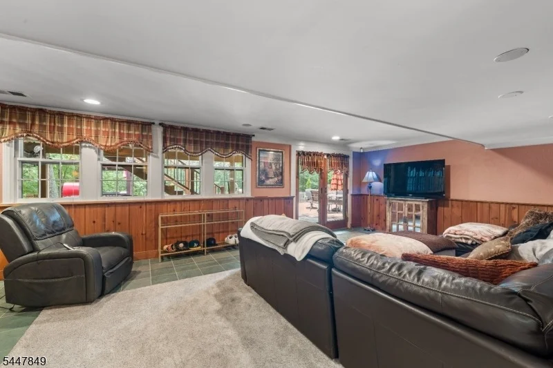 Photo of 950 Belvidere