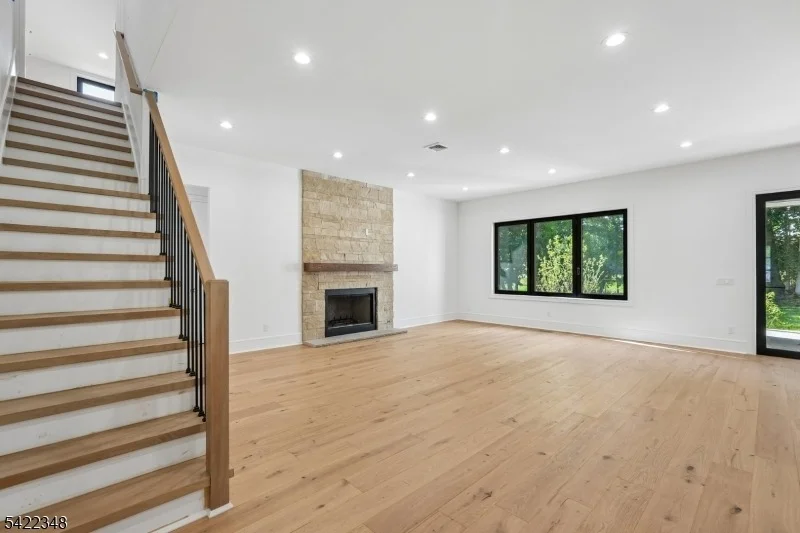 Photo of 51 Herfort Rd