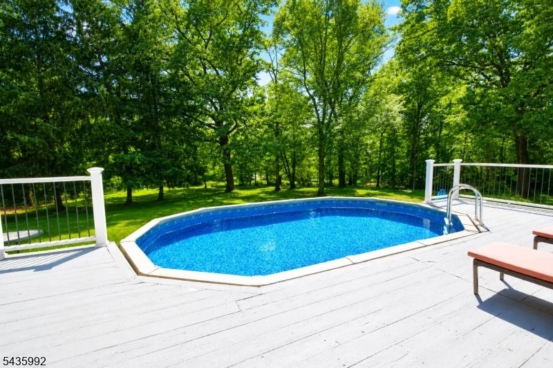 Photo of 567 Foothill Rd