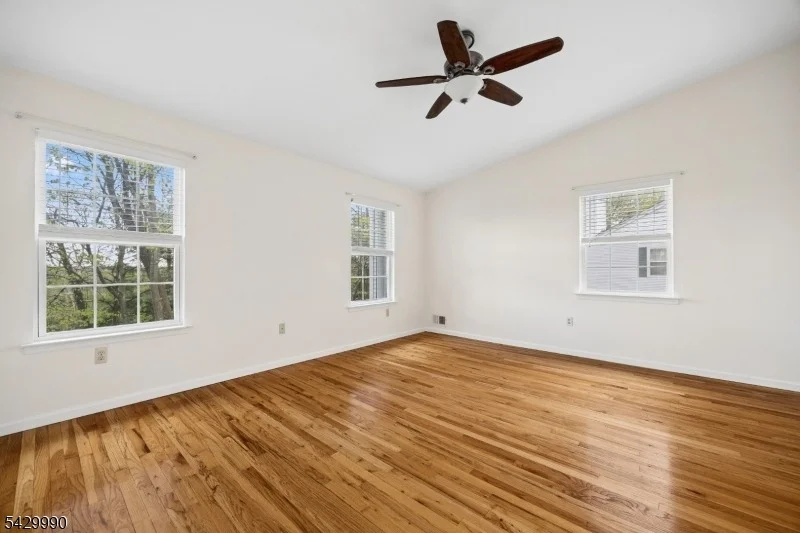 Photo of 35 Maple Ln