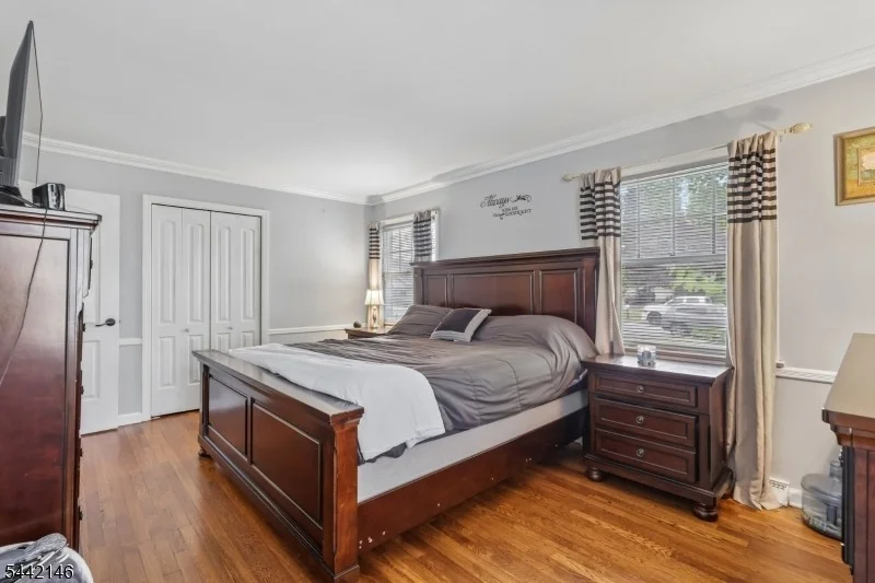 Photo of 49 Pancake Hollow Dr