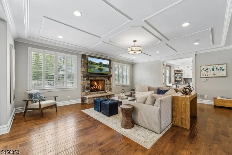 Photo of 20 Pheasant Ln