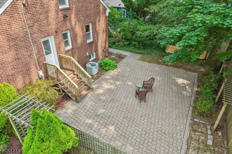 Photo of 650 Ridgewood Rd