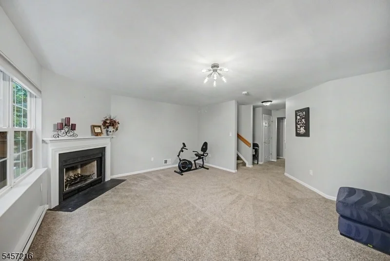 Photo of 42 HICKORY WAY