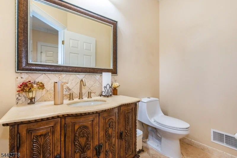 Photo of 16 Cheri Ln