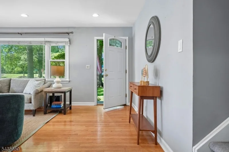Photo of 2 Knapp Ave