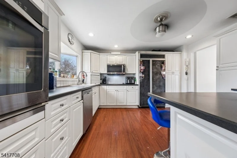 Photo of 2 Caryn Pl