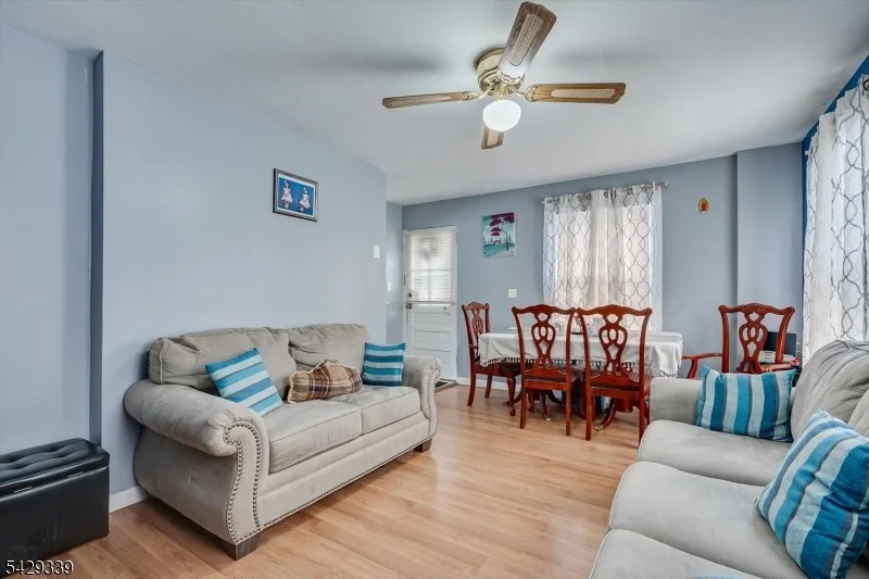 Photo of 31 Romney Rd