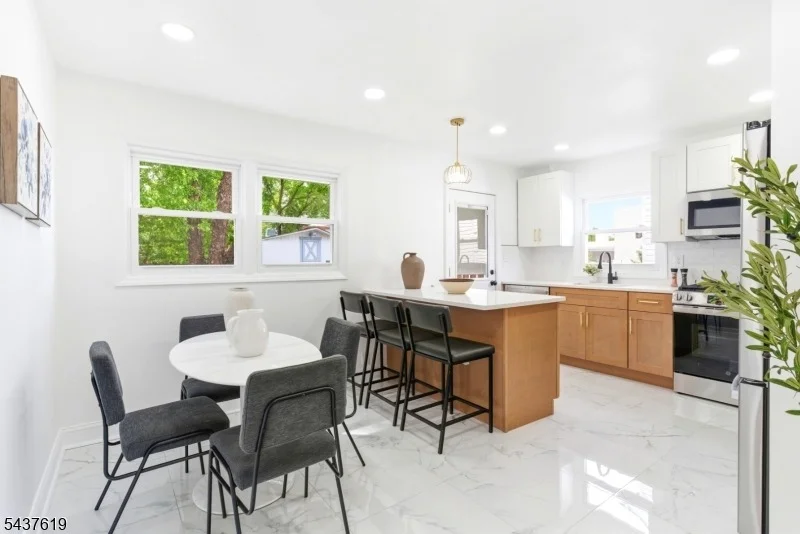 Photo of 135 Kenzel Ave