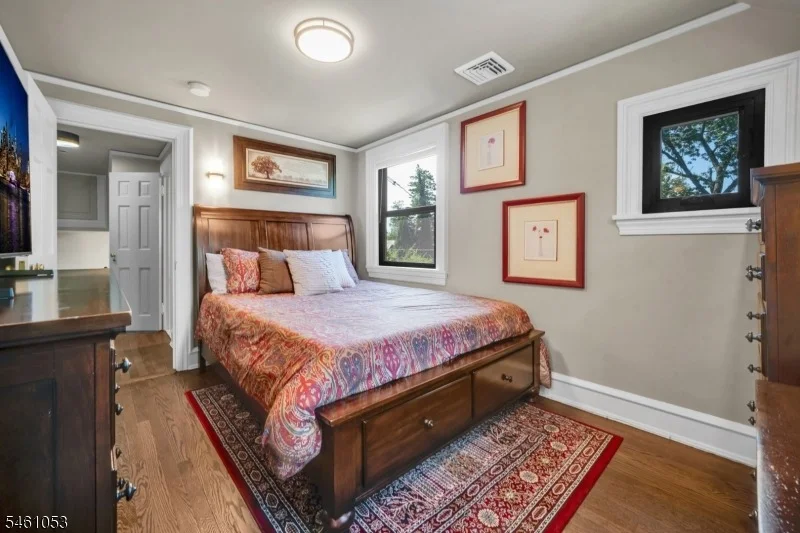 Photo of 901 Belvidere Ave