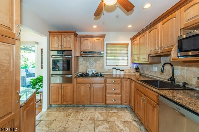Photo of 540 Herrick Dr