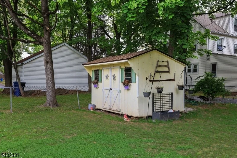 Photo of 1115 Central Ave