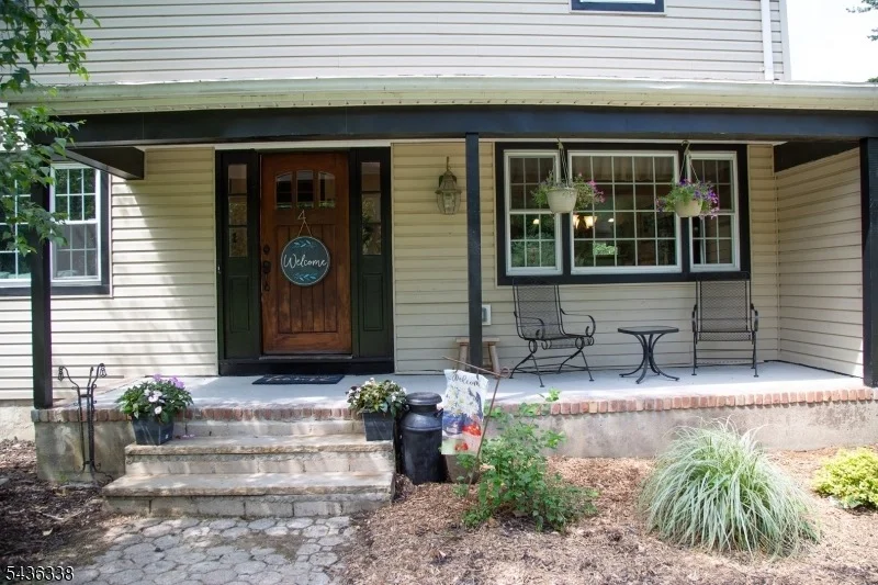 Photo of 4 Laurel Pl