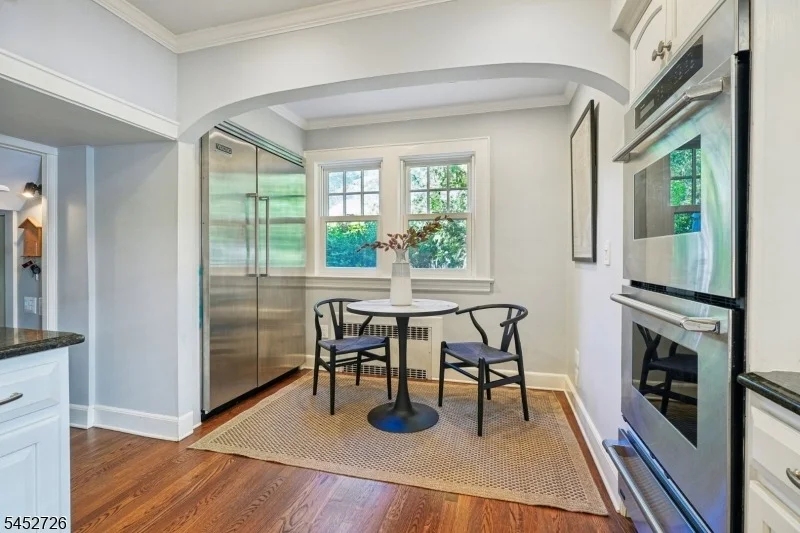 Photo of 420 Up Mountain Avenue