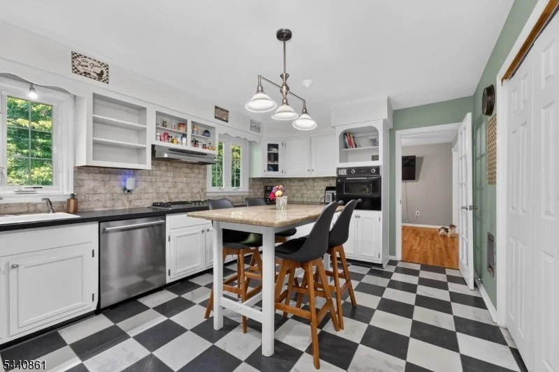 Photo of 501 Hamilton Dr