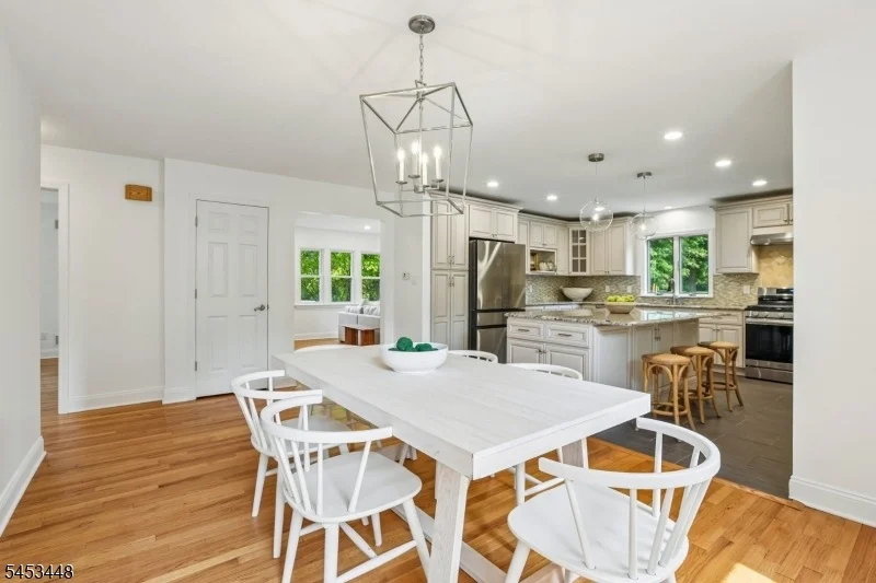 Photo of 650 Ridgewood Rd