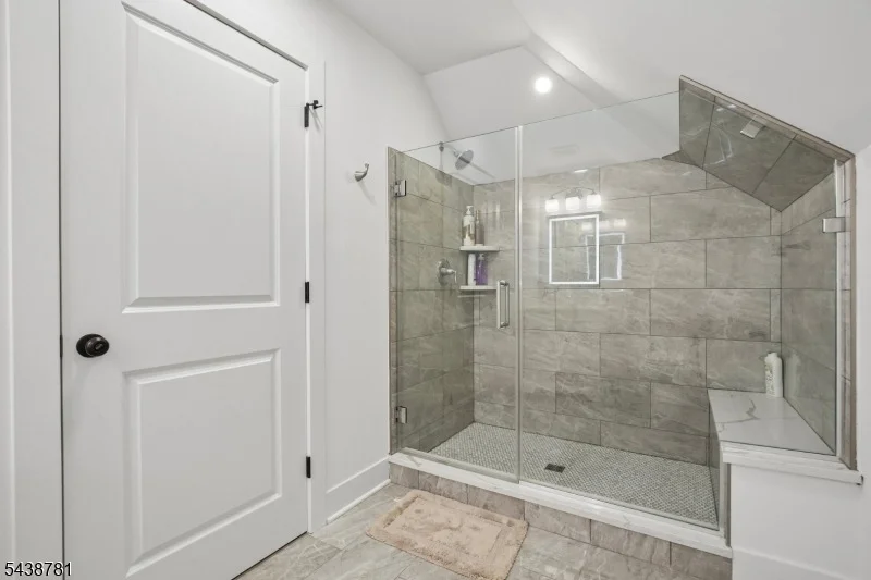 Photo of 60 Nottingham Dr