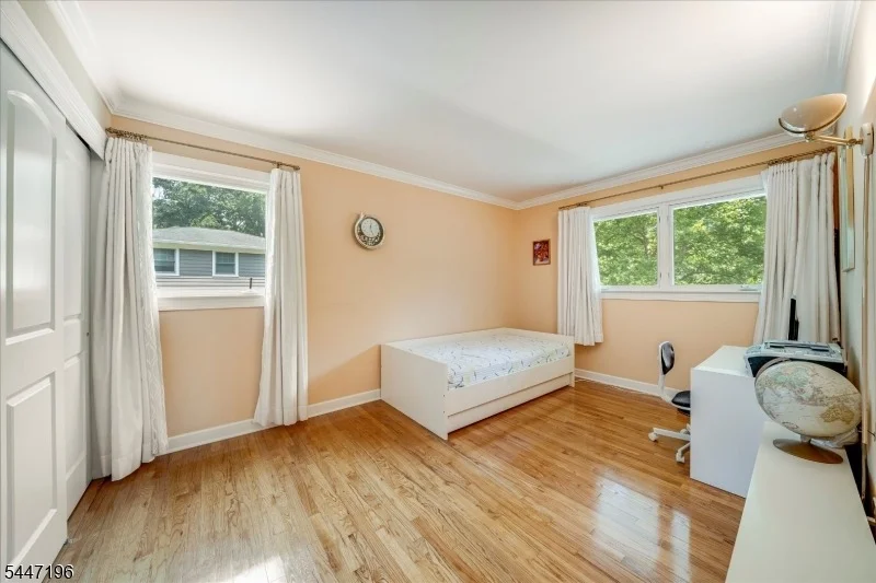 Photo of 57 Robbins Ave