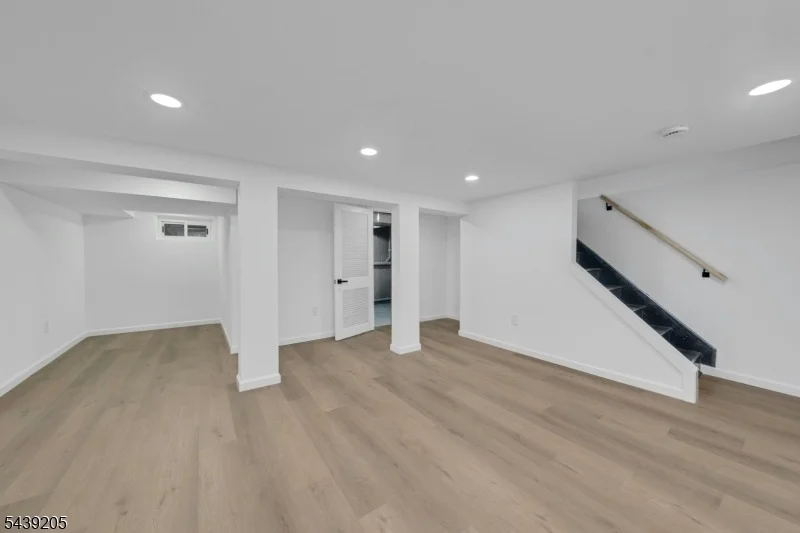 Photo of 12 Lerome Pl