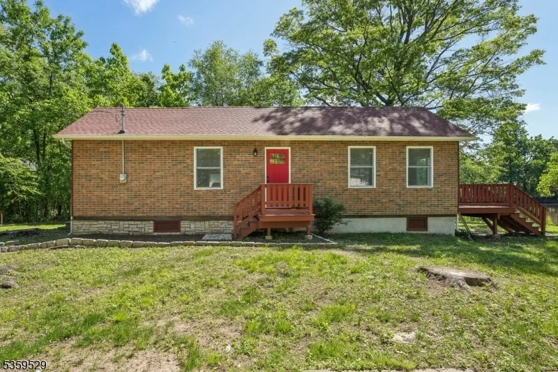 Photo of 57 Riverlawn Dr