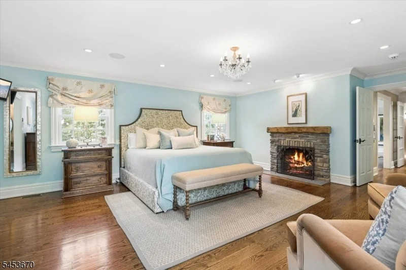 Photo of 7 Farmstead Rd