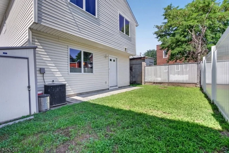 Photo of 81 Home Pl