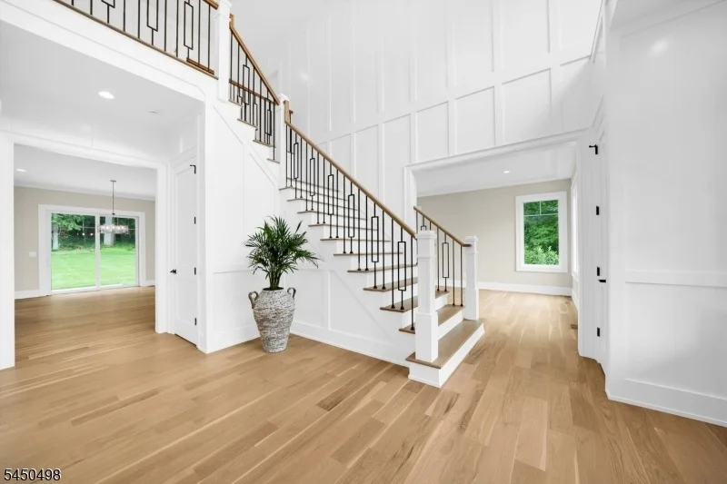 Photo of 237 Mountainside Rd