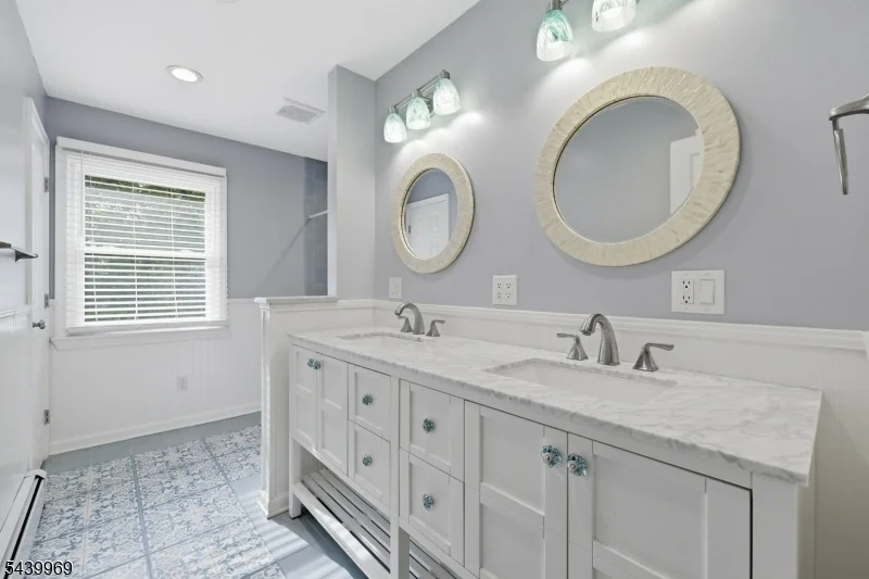 Photo of 223 Beacon Hill Rd