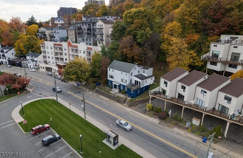 Photo of 1106 River Rd