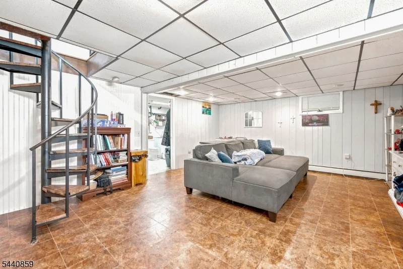 Photo of 194 Decker Pond Rd