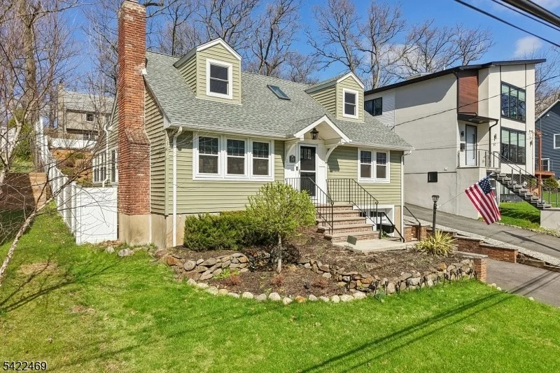 Photo of 59 Oakwood Dr