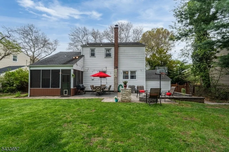 Photo of 7 Spier Dr