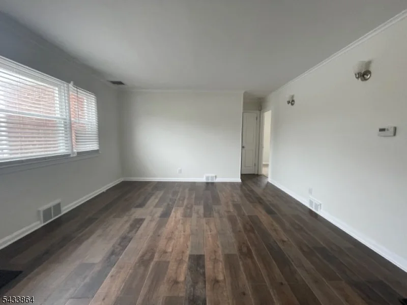 Photo of 1584 Walker Ave