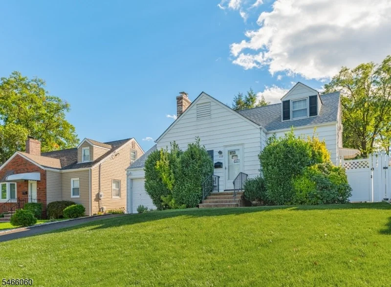Photo of 439 Wheaton Rd