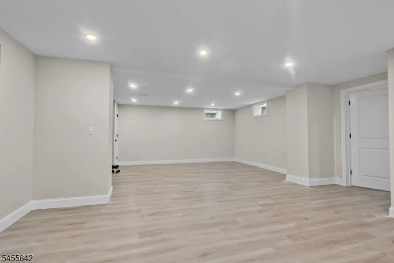 Photo of 41 Lefke Ln