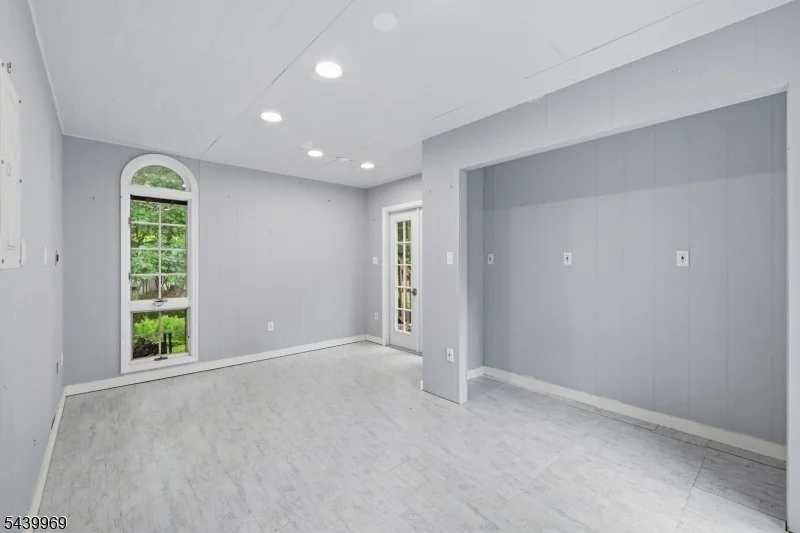 Photo of 223 Beacon Hill Rd