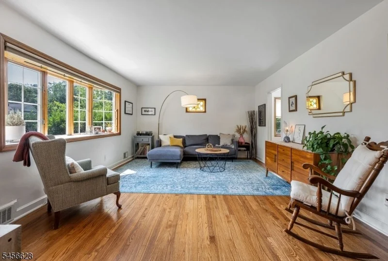 Photo of 69 7Th St