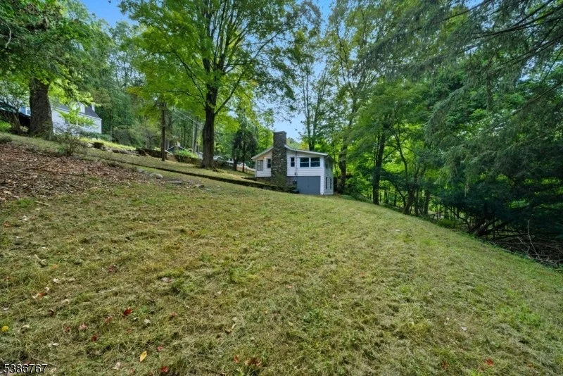 Photo of 330 Springbrook Trl