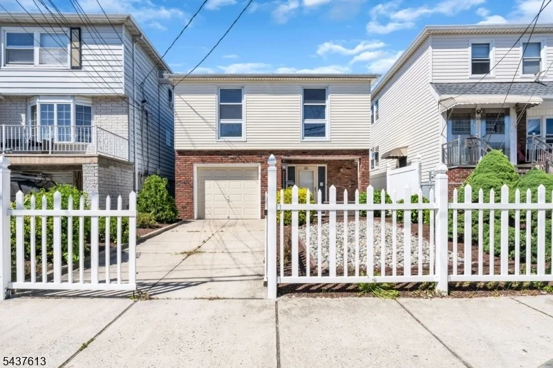 Photo of 23 Colonial Dr