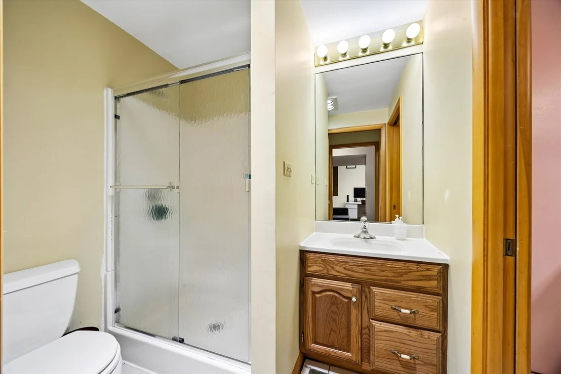 Photo of 1153 Brighton Road